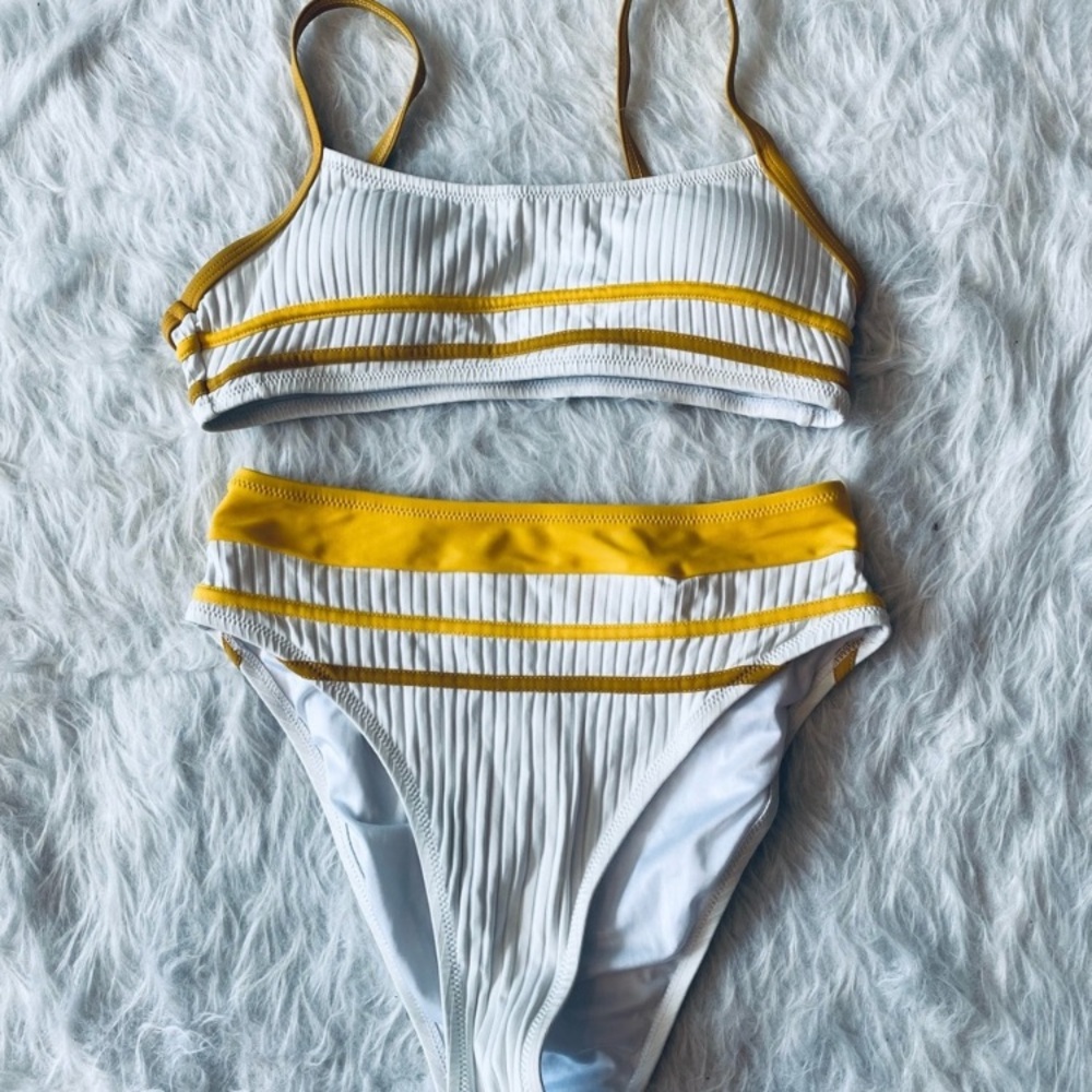 Cupshe NWOT white and yellow bikini molded cup top ribbed highwaist bottom small - Picture 4 of 8